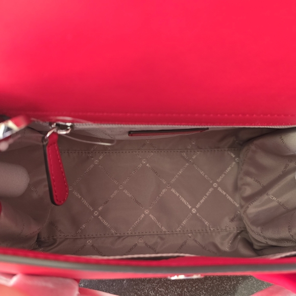 NWT Michael Kors Carmen medium belted satchel - Picture 3 of 8